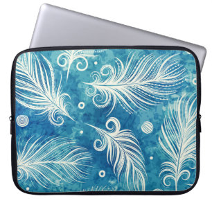Hand getrokken veren: naadloos patroon laptop sleeve