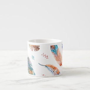 Hand getrokken veren: witte achtergrond patroon espresso kop