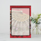  Hand Held Fan op een rode achtergrond Briefpapier (Staand voorkant)