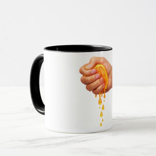 “Hand Squeezing Juicy Orange – Fresh Citrus Mug” Mok (Voorkant links)