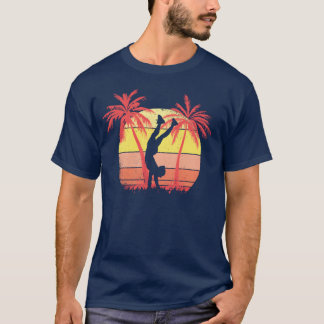 Hand Stand Meisje Zomer Zonsondergang 80s Palm vri T-shirt