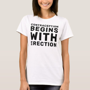 Handen af van vrouwen anticonceptie begint met ere t-shirt