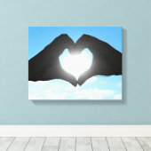 Handen in Heart Shape Silhouette op Blue Sky Canvas Afdruk (Insitu (Houten vloer))