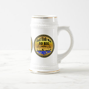 Handen uit elkaar die een vis en een boot met wate bierpul