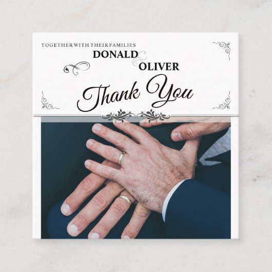 Handen van een Gay Bruiloft Paar met Ringen Informatiekaartje (Voorkant)