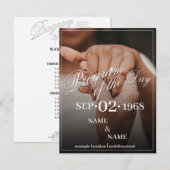 Handen van een gekleurd bruiloft paar met ring (Voorkant / Achterkant)