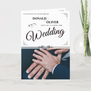 Handen van een homepage met een ring aankondiging