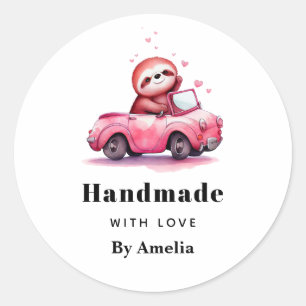 handgemaakt met Liefde Luiaard in een Roze Cabrio Ronde Sticker