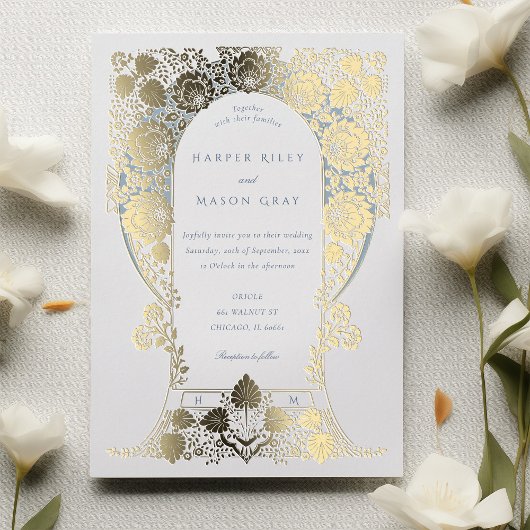 Handgeschilderde blauwe bloemen barokke rand folie uitnodiging