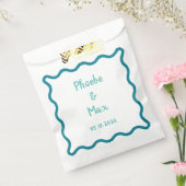 Handgeschreven Bold Whimsical Wavy Border Bruiloft Bedankzakje (Gezegeld)