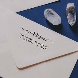 Handgeschreven familienaam en retouradres Fuchsia Zelfinktende Stempel