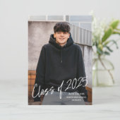 Handgeschreven Klasse van 2025 Foto Afstuderen Aankondiging (Staand voorkant)