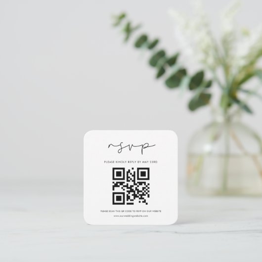 Handgeschreven minimalistische QR-code RSVP-respon Informatiekaartje (Staand voorkant)