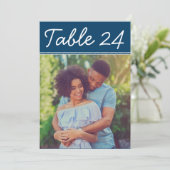 Handgeschreven Navy Blue Bruiloft Foto Tafelnummer (Staand voorkant)