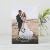 Handgeschreven script met hartfoto's bruiloft bedankkaart (Staand voorkant)