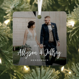 Handgeschreven Script Pas getrouwd Holiday Metal O Metalen Ornament