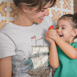 Handgetekend schip in bow Wave on Splash Backgroun T-shirt