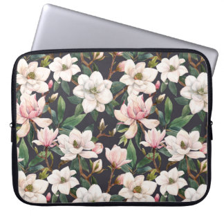 Handgetekende magnolia's: waterverf naadloos. laptop sleeve