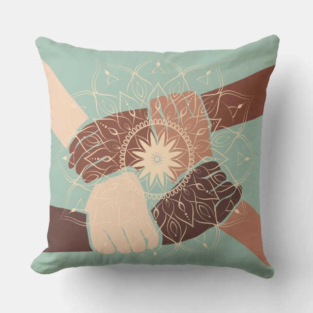 Hands in Harmony with Mandala Kussen (Voorkant)