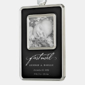 handschrift script baby's eerste nieuwe foto verzilverd kader ornament (Links)