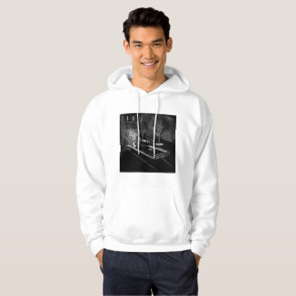 hangin d'édition de KT Limited avec le sweat -