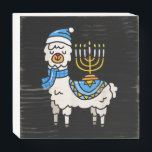 Hanoukka Llama Menorah Chanukah Alpaca Cute Cadeau<br><div class="desc">Hanoukka Llama Menorah Chanukah Alpaca mignon cadeau femmes filles. Llama cadeau d'anniversaire,  Llamas cadeau Amoureux des animaux,  Cool Llama cadeau! !</div>