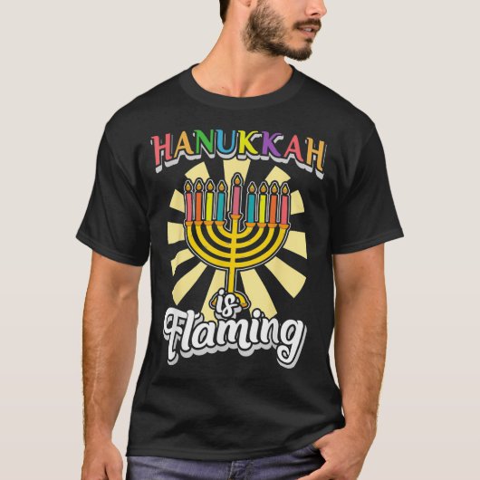 Hanukkah Holiday Gay Pride LGBTQ Flag Dreidel Meno T-shirt (Voorkant)