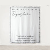 Happily Ever After Begins Here Floral Wedding Wandkleed (Voorkant)