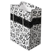 Happy 25th Birthday Black/White Number Pattern Medium Cadeauzakje (Achterkant Gekanteld)