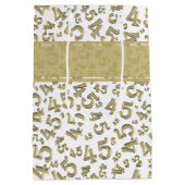 Happy 45th Birthday Number Pattern Gold/White Medium Cadeauzakje (Achterkant)