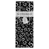 Happy 65th Birthday Number Pattern Black and White Wijn Cadeautas (Voorkant)