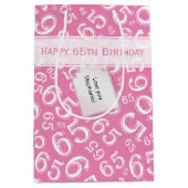 Happy 65th Birthday Number Pattern Pink and White Medium Cadeauzakje (Voorkant)