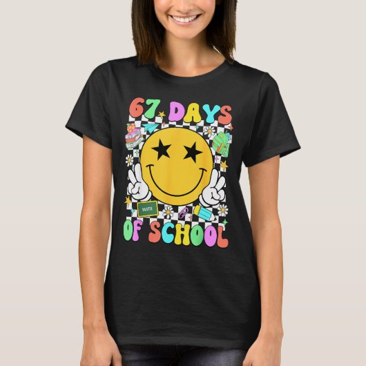 Happy 67th Day Of School Vibes Smile Face 67 Days  T-shirt (Voorkant)