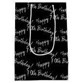 Happy 70th Birthday in zwart Medium Cadeauzakje (Achterkant)