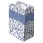 Happy 80th Birthday Blue and White Number Pattern Medium Cadeauzakje (Achterkant Gekanteld)