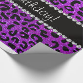 Happy birthday neon paarse glitter cheetah vlekken cadeaupapier (Hoek)