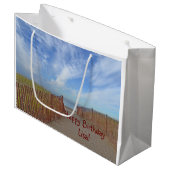 Happy Birthday pad naar strand Groot Cadeauzakje (Voorkant Gekanteld)