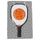 Happy Birthday Pickleball op Paddle Medium Cadeauzakje (Voorkant)