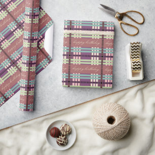 Happy Birthday Plaid Pattern Cadeaupapier
