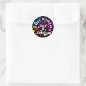 Happy Birthday Rainbow-Stippen op zwart Ronde Sticker (Tas)