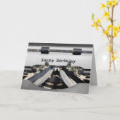 Happy Birthday Retro Typewriter Kaart (Gele Bloem)