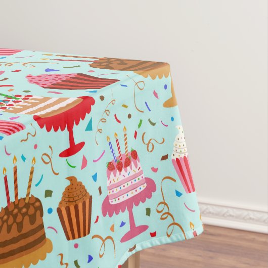 Happy Birthday taarten en cupcakes ontwerp Tafelkleed (Voorbeeld)