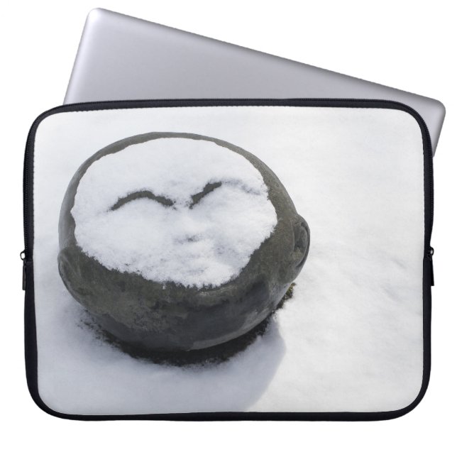 Happy Buddha met sneeuwliefhebber Laptop Sleeve (Voorkant)