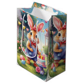 Happy Bunny met taart | Medium Cadeauzakje (Voorkant Gekanteld)