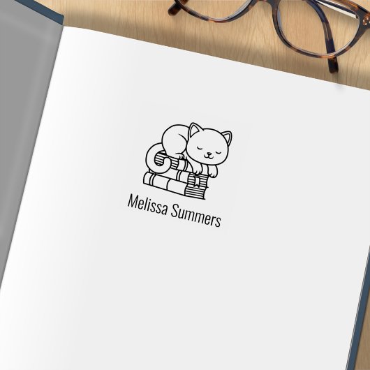 Happy Cat bovenop Stack of Books Bookplate 1x1 Rubberstempel