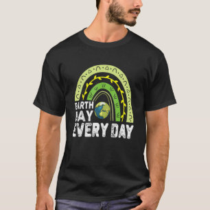 Happy Earth Day Elke dag Rainbow Fun April 2022 T-shirt