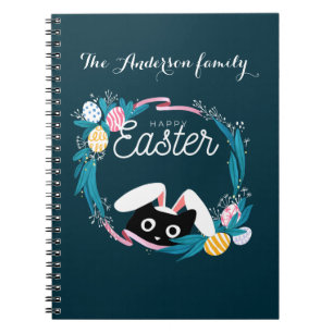 Happy Easter Wreath, Black Cat met bunny ears Notitieboek