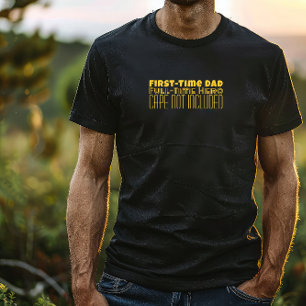 Happy First Vaderdag gele letter humor T-shirt