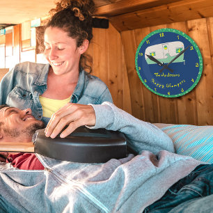 Happy Glamper Green Vintage Canned Ham Trailer Ronde Klok