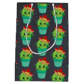 Happy Green Cactus in een Red Sombrero Pattern Medium Cadeauzakje (Achterkant)
